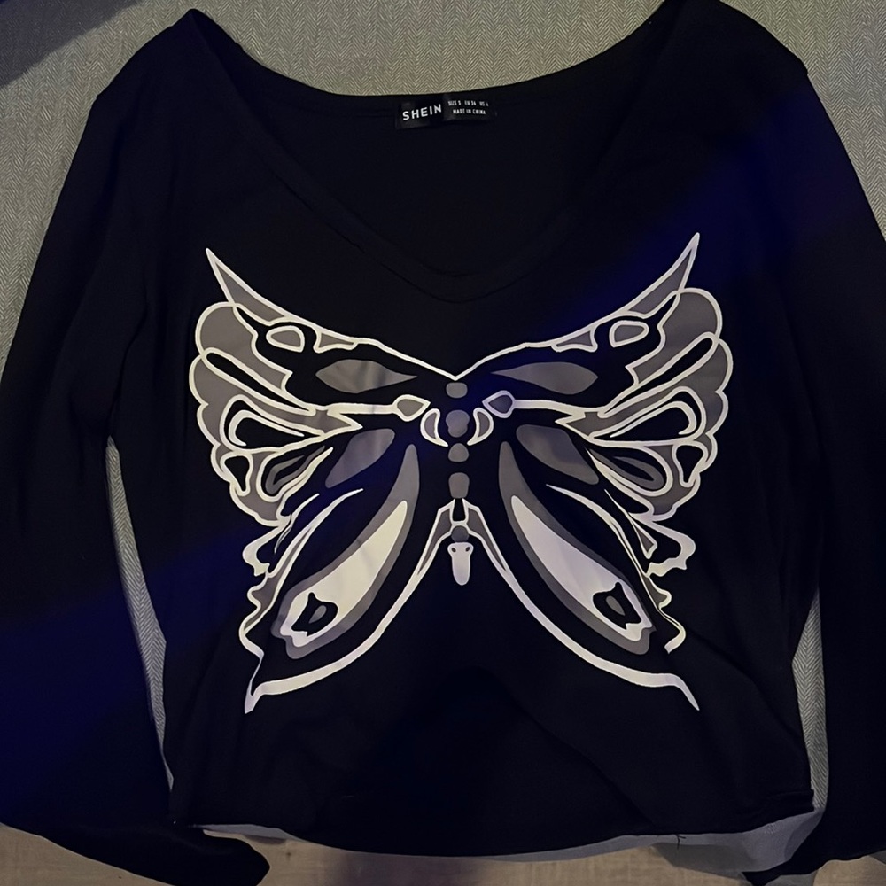 Long sleeve crop top